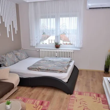 Ana * Bečej